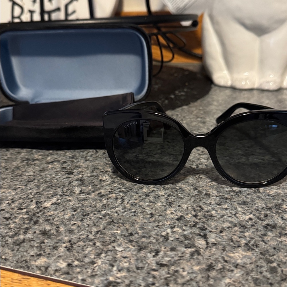 Gucci Black Sunglasses